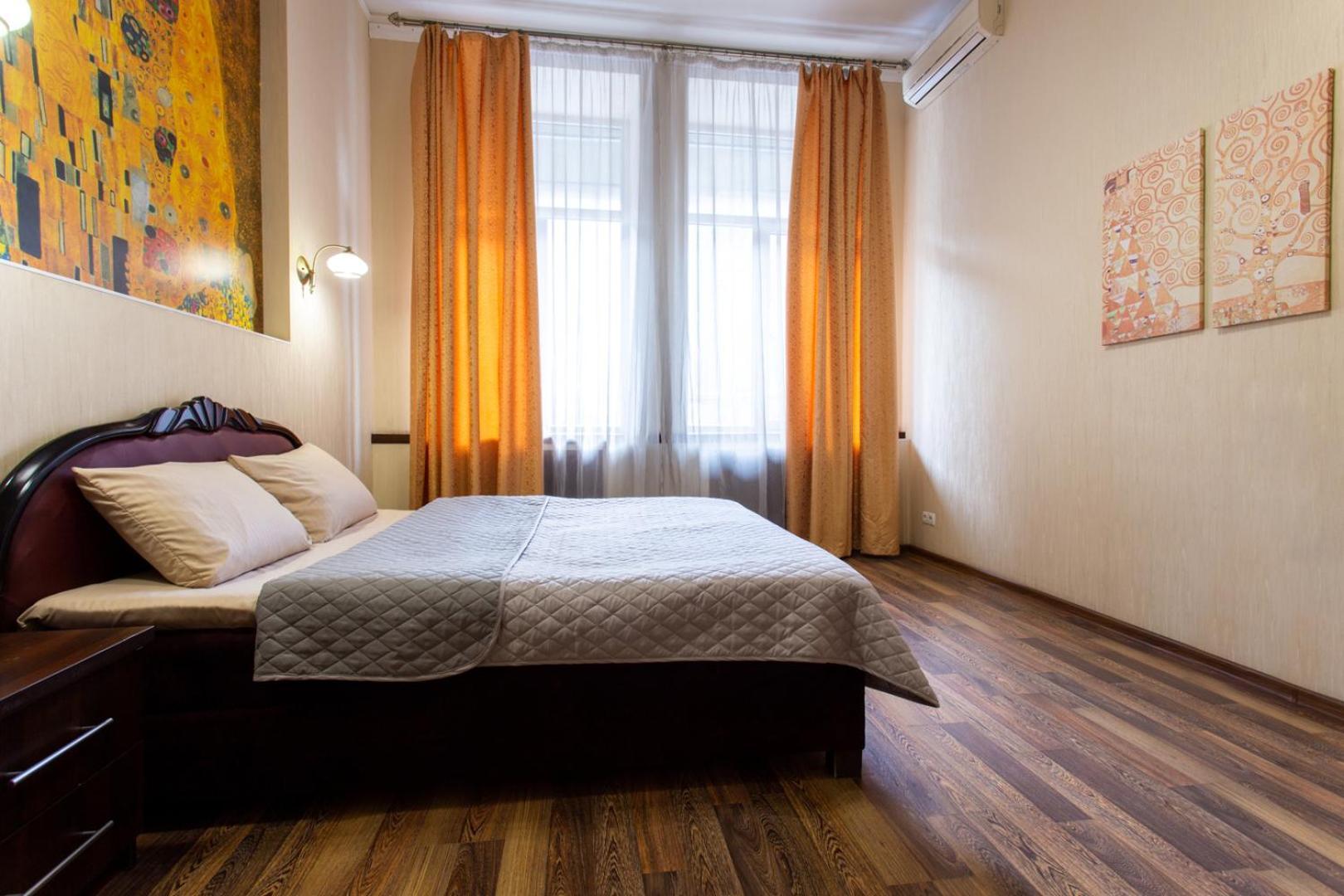Royal Apartment on Pushkinskaya Kharkiv Bagian luar foto