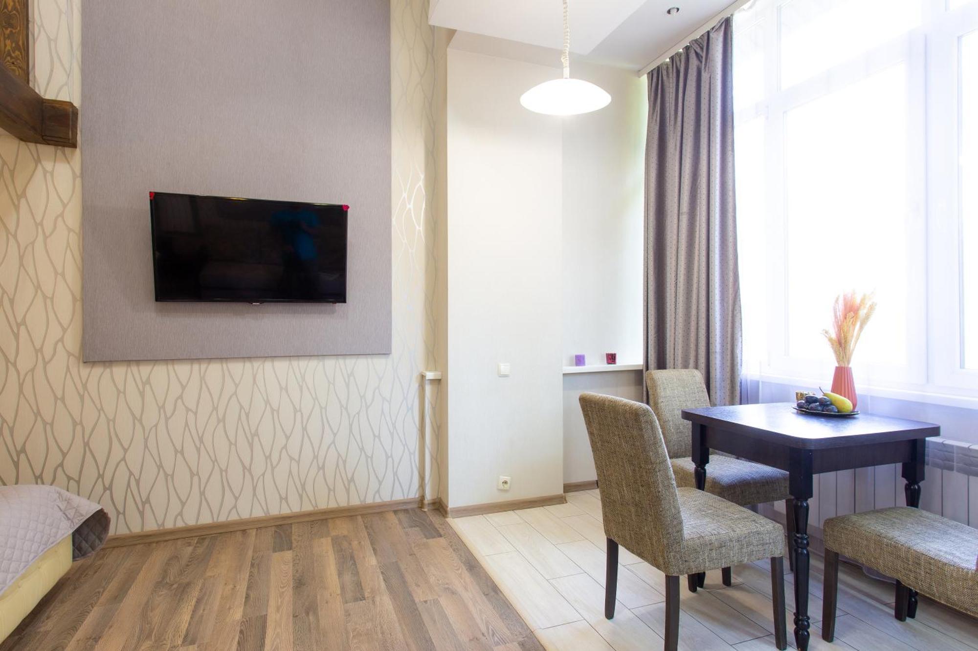 Royal Apartment on Pushkinskaya Kharkiv Bagian luar foto